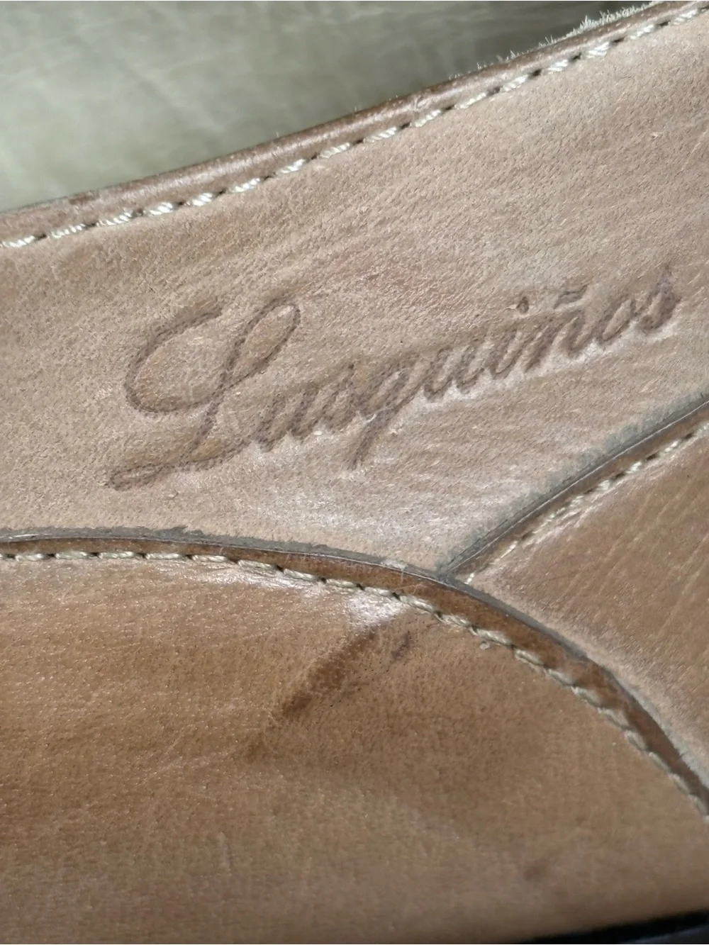 Lusquinos Classic Tan Leather Slip-On Loafers with Brogue Detailing
